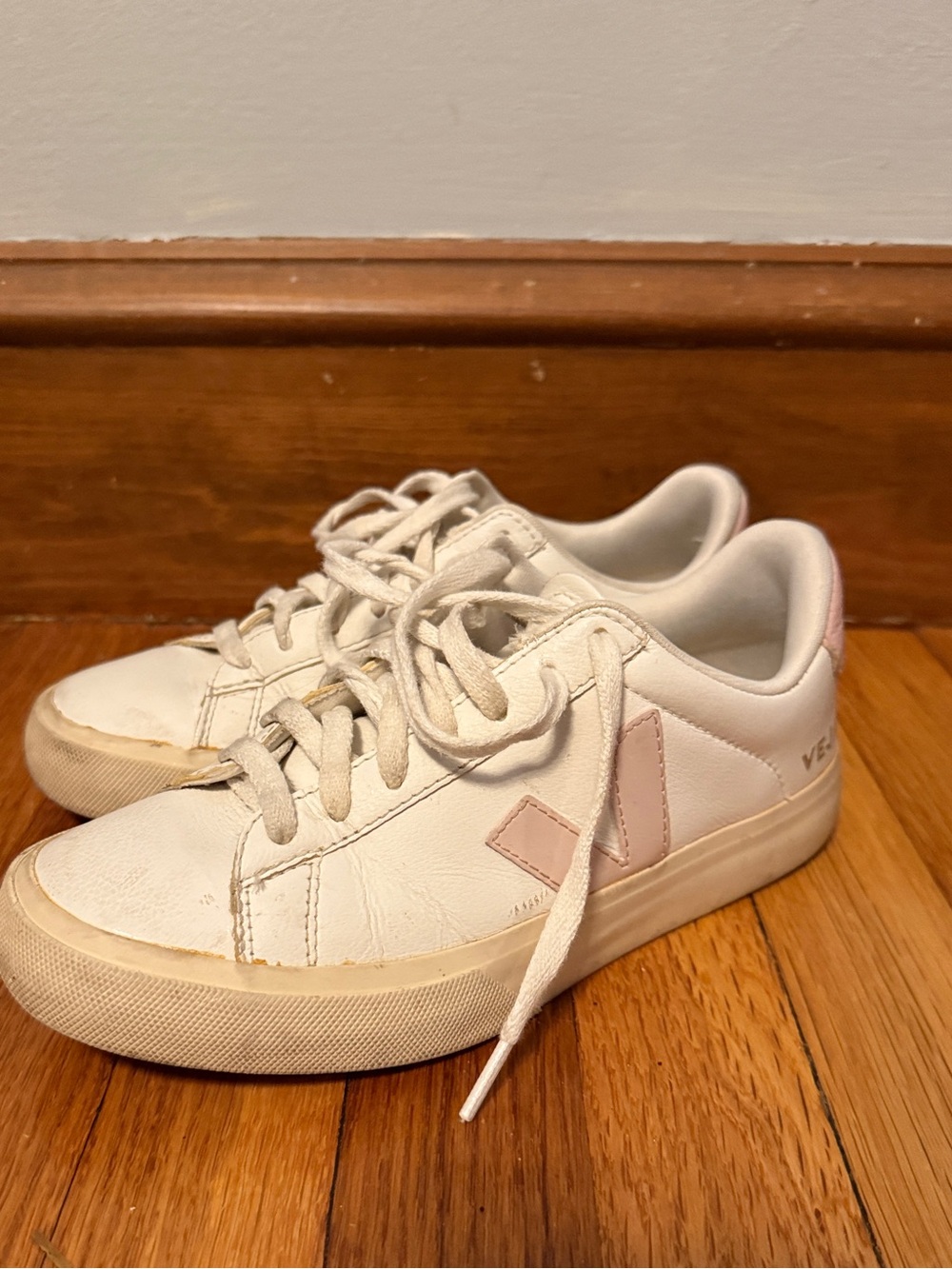 Veja White and Light Pink Sneakers size 7